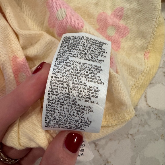 12-18m old navy Kids Romper - Pink Floral on Yellow - Picture 2 of 8